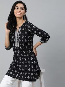New Designer Pink Cotton Short Kurtis With White Leaf Print Regular Fit Midi Casual <b>Top</b> India Pakistan Style Office Wear Tunic - Product Image 2