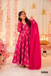 Robe Anarkali rose imprimée pour femme, longueur ras du sol, style traditionnel indien et pakistanais, en coton, décontractée, coupe ample - Product Image 4