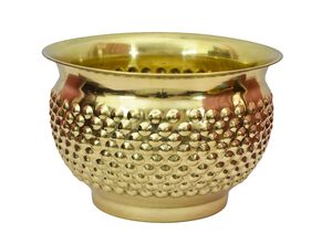 Macetero de latón hecho a mano con corte de diamante para espacios de oficinas, hoteles, cafeterías y restaurantes. Macetero de latón para exportación mundial desde India. - Product Image 2