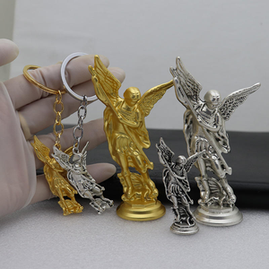 Porte-clés vintage en métal, pendentif ornemental, figurine de l'archange Michel avec gravure sculptée, décoration d'intérieur - Product Image 1