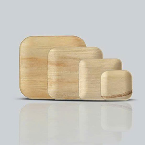 Plateau carré en feuilles de palmier biodégradable, jetable, écologique, pour fêtes et mariages traditionnels - Product Image 1