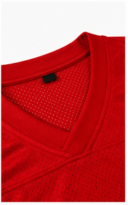 Camiseta de fútbol personalizada roja para hombre, cuello en V, poliéster, manga corta, corte regular para adultos, camisetas de fútbol personalizadas con twill. - Product Image 6
