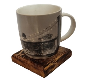 Posavasos de madera de nogal hechos a mano, vajilla premium para hogares modernos, posavasos de nogal para exportación desde India - Product Image 1