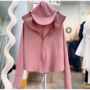 เสื้อแจ็คเก็ตบอมเบอร์กันแดดสำหรับผู้หญิง ป้องกันรังสียูวี UPF 50+ ดีไซน์ใหม่ ผ้าบาง นุ่ม ระบายอากาศได้ดี แห้งเร็ว ปักลายสวยงาม - Product Image 5