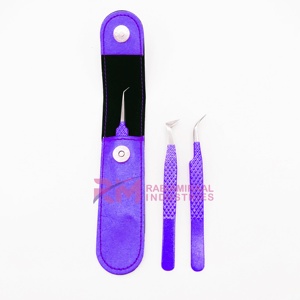 Pince à cils RMI Wholesale, nouvelle couleur violette, pour volume, avec pointe en fibre argentée, emballage personnalisé, pour extensions de cils - Product Image 1