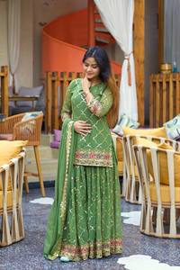 Costume Anarkali vert brodé pour femmes, tenue traditionnelle indienne et pakistanaise pour mariage, longueur au sol, coupe régulière, polyester - Product Image 4