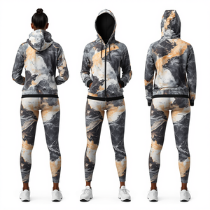 Survêtement de sport pour femmes à imprimé camouflage numérique - Product Image 4