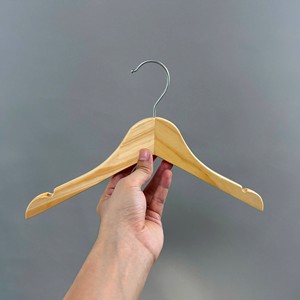 High Quality Eco-Friendly Wooden Baby Hangers with Custom Logo <b>Single</b> Tier for Baby Clothes and Wardrobe Use Made in Vietnam - Product Image 4