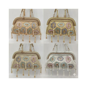 Sacs à main de soirée élégants et personnalisables avec dragonne, de la part d'un fournisseur indien de confiance, à prix avantageux - Product Image 1