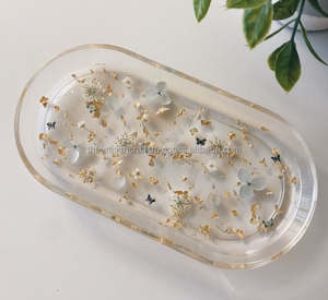 Elegante y Duradera Bandeja de Servicio de Resina Ecológica con Diseño Pintado a Mano Multiusos para Decoración del Hogar, Organización y Entretenimiento - Product Image 3