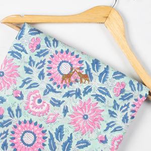 Tela de Algodón Puro Indio con Estampado de Girasoles, Diseño Floral Impreso a Mano, Tela Verde con Estampado de Girasoles para Ropa - Product Image 5