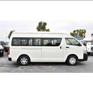 Toyota Hiace Van Bus Usada en Excelentes Condiciones - Product Image 3