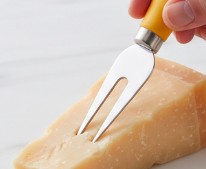 Juego de 3 Cuchillos para Queso con Hojas de Acero Inoxidable y Mango de Plástico Amarillo, Herramientas para Cortar y Untar Queso - Product Image 5