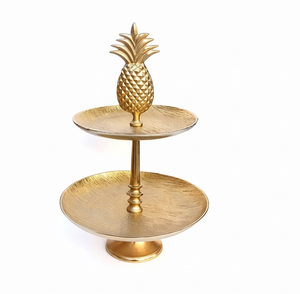 Support à gâteau à 2 niveaux en métal Golden Pineapple, plateau de présentation de desserts, plateau de service pour fêtes, design glamour, fait main, parfait pour les mariages et les anniversaires - Product Image 1