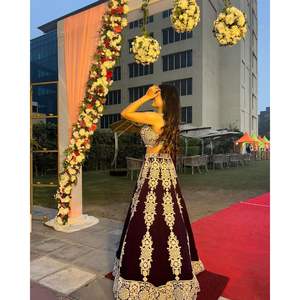 Vestidos de Noche de Diseñador, Elegante Lehenga Choli con Bordado de Hilo y Lentejuelas para Fiestas - Product Image 4