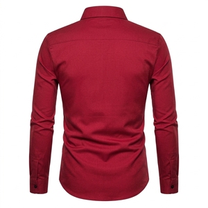 Chemise décontractée élégante pour homme, coupe classique, manches longues, motif sur le devant, logo, tissu tricoté, col roulé, écologique, rouge, 180 grammes - Product Image 4