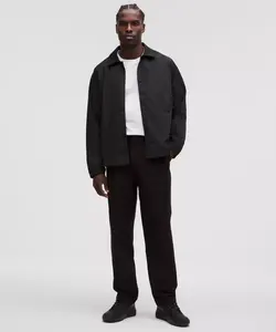 Veste Coach Homme Noire avec Fermeture Éclair, Patchwork Camouflage, Tissu Polyester Imperméable et Respirant, Design Classique Boutonné - Product Image 3