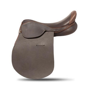 Selle de dressage et de polo professionnelle haut de gamme en cuir anglais véritable couleur camel, personnalisable, durable et certifiée - Product Image 5