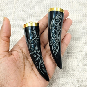 Hermoso Colgante de Cuerno de Búfalo Pulido Hecho a Mano, Ecológico, de Forma Natural, FAIZA CRAFT, Tema de Amor, Regalo para Boda o San Valentín - Product Image 1