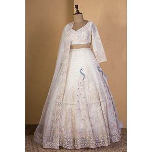 Robes de mariée de créateur Beau multi-fils brodé Lehenga Choli - Product Image 6