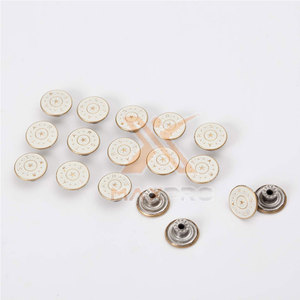 Botones de Hierro para Uniformes Ceremoniales de Fabricación Industrial, Nuevo Diseño - Product Image 5