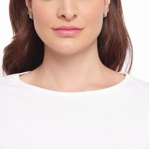 Ensemble de sport blanc 2 pièces pour femmes, haut court à manches courtes avec rayures roses et short assorti, vêtements de printemps et d'été - Product Image 6
