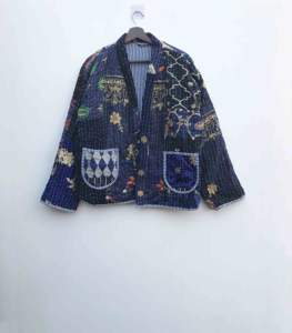 Veste en coton Kantha faite à la main avec broderie, manteau d'hiver court réversible à imprimé floral pour femmes - Product Image 1