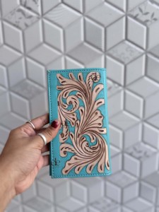 Nouveauté : Portefeuille long en cuir véritable pour homme, gravé à la main, élégant, couleur turquoise, porte-cartes et billets, unisexe - Product Image 3