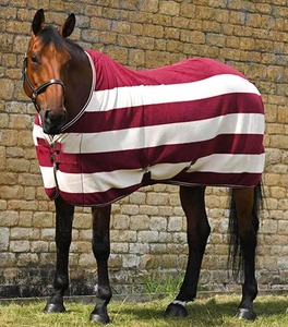 Premium Quality Horse Rugs Custom Design Soft Fleece Winter Warm Horse Rug Adjustable New Arrival Custom Color Horse Rugs - Product Image 3