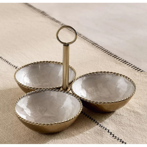 Bol décoratif en aluminium en forme de feuille d'or, texturé et cannelé, plat de service pour snacks, centre de table asymétrique floral, assiette à fruits - Product Image 4