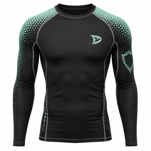 เสื้อแรชการ์ดแขนยาวผู้ชาย Dravelle Industry สีดำ-เขียวลายหกเหลี่ยม พิมพ์ลายยางนูน ระบายอากาศได้ดี น้ำหนัก 220 กรัม แห้งเร็ว - Product Image 1