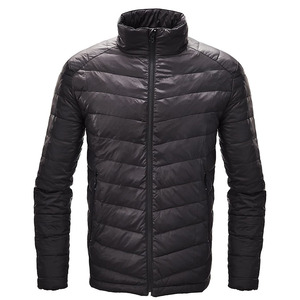 Chaqueta Acolchada Negra para Hombre, Cuello Alto, Cierre de Cremallera, Resistente al Viento, Informal de Invierno, Corte Ajustado, Relleno de Poliéster, Largo Regular - Product Image 2