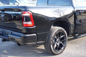Dodge Ram 1500 Sport Pickup 2023 Negro 4x4 Automático Gasolina Interior de Cuero Faros LED Neumáticos R20 Coche Usado de Primera Mano - Product Image 2