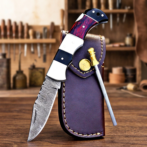 Couteau pliant artisanal en acier au carbone, couteau utilitaire pour le camping et la randonnée, OEM ODM, logo personnalisé, couteau pliant forgé à la main - Product Image 3