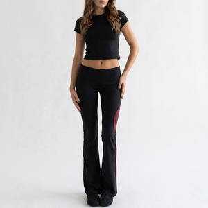 Ensemble de yoga 2 pièces pour femme, legging noir uni taille haute et haut à col rond à manches courtes, respirant, pour le fitness - Product Image 6