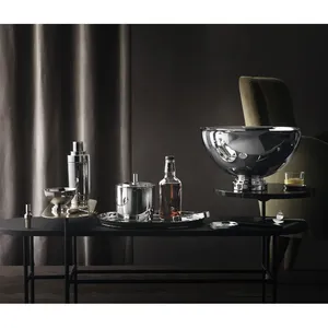 Juego de Coctelería Moderno Hecho a Mano en Aluminio con Cubitera, Vasos de Martini y Coctelera, para Uso en Mesa, Ecológico y Duradero - Product Image 4