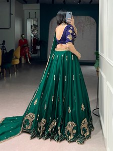 Lehenga Choli Morado Suave Más Vendido - Ropa Lista para Usar para Bodas y Eventos para Niñas y Mujeres - Product Image 2