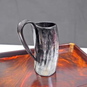 Taza de Cerveza Vikinga de Cuerno de Búfalo Natural Premium, Hecha a Mano, Estilo Rústico, para Bar - Product Image 5
