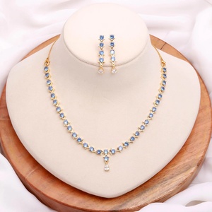 Conjunto de Joyería de Aguamarina, Chapado en Oro de 22K, Elegante Collar y Aretes Azules, Regalo para Ella, Collar de Aguamarina - Product Image 1