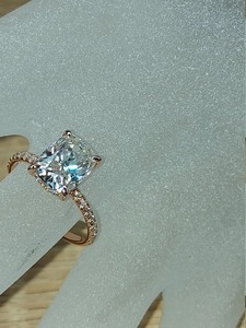 Anillo de compromiso con diamante talla cojín, oro macizo de 18K, chapado en oro rosa, engaste pavé, joyería fina clásica para mujer - Product Image 1