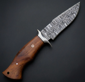 Couteau de chasse artisanal en acier Damas avec manche en bois naturel |   Couteau de camping extérieur personnalisé avec étui en cuir | - Product Image 4