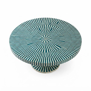 Mesa de Centro Redonda de Lujo Hecha a Mano con Incrustaciones de Hueso Azul Turquesa y Patrón a Rayas con Base de Pedestal para Sala de Estar o Villa - Product Image 1
