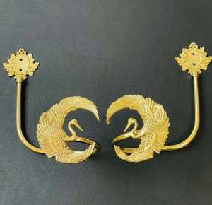 Elegante y Audaz Sujetador de Cortina de Latón Antiguo, Artesanal, Ecológico y Duradero, para Accesorios de Cortinas - Product Image 1