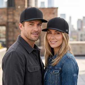 Gorra Snapback de 6 Paneles Personalizada de Tela Impermeable de Poliéster con Visera Plana, Logotipo de Goma de PVC y Agujeros Cortados con Láser, Venta al por Mayor desde VN - Product Image 6