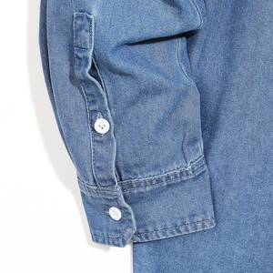 Vente en gros de chemises en jean décontractées pour hommes avec logo personnalisé, chemises en jean souples pour garçons, durables, bleues, respirantes, à manches longues, veste en jean - Product Image 6
