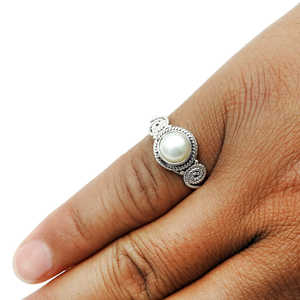 Anillo de estilo bohemio clásico para mujer, plata de ley 925, perla de agua dulce, anillo hecho a mano, regalo para ser querido. - Product Image 4