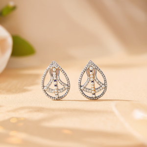Boucles d'oreilles clous en pierre Kundan et Meenakari - Alliage de cuivre plaqué rhodium avec perle d'imitation - Motif Paix - Prêt à offrir - Product Image 3