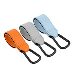 Gancho Ajustable de Doble Cara para Cochecito de Bebé con Mosquetón de Aluminio y Correa de Cuero PU - Product Image 2