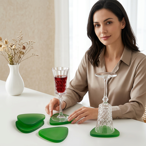 Sous-verres modernes en résine verte, forme ovale, antidérapants, écologiques, faits à la main, pour la décoration de table - Product Image 1