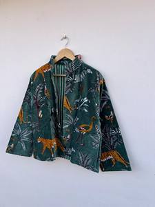 Veste en coton matelassée réversible, respirante, écologique, coupe-vent, à séchage rapide, en velours marron brodé Suzani - Product Image 5